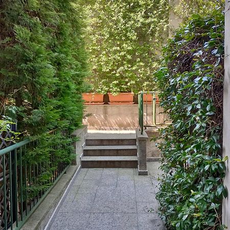 Casa Albertina Grazioso Appartamento Vicino Alla Stazione 蒙扎 外观 照片